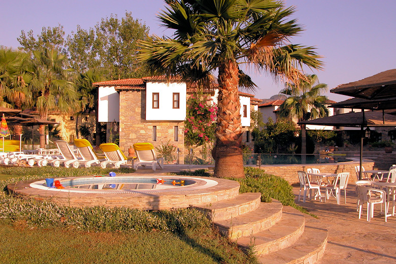 The paddling pool at Osmanli Hani