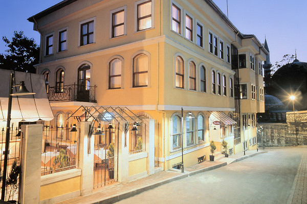 Arena Hotel