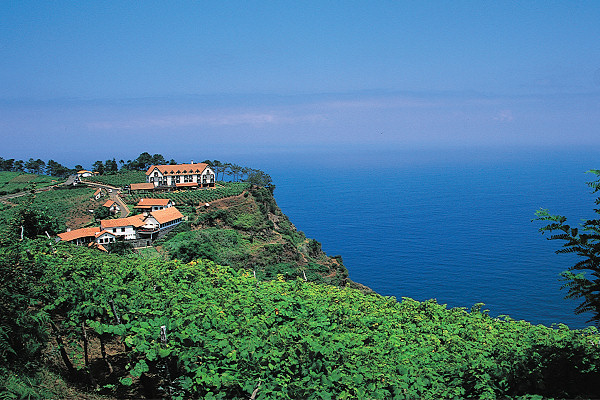 Quinta do Fur&atilde;o's stunning setting