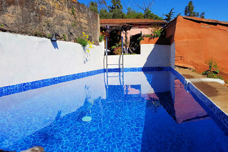 The pool at Casa El Alpendre