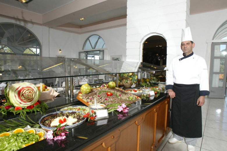 Extensive buffets served in the Arion's restaurant