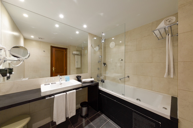 Superior Room bathroom with hydro-massage tub