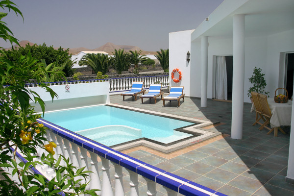 Villas del Mar, Viña & Cabrera