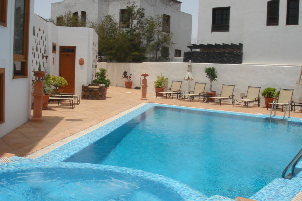 The pool and jacuzzi