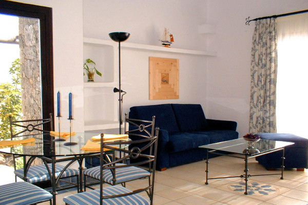 Elegantly furnished living-dining rooms