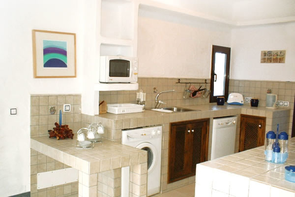 Well-equipped kitchens