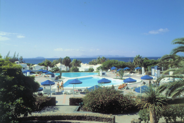 View from the pool area across the ocean towards Fuerteventura