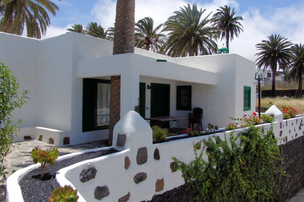 The finca comprises seven individual houses