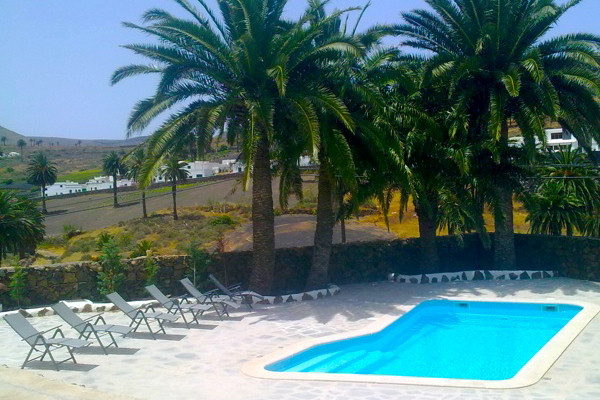 The shared plunge pool