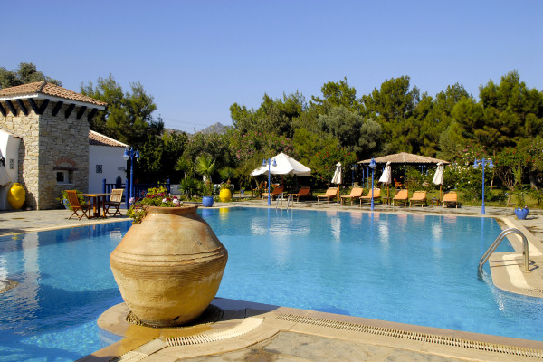 Marphe Villas & Suites