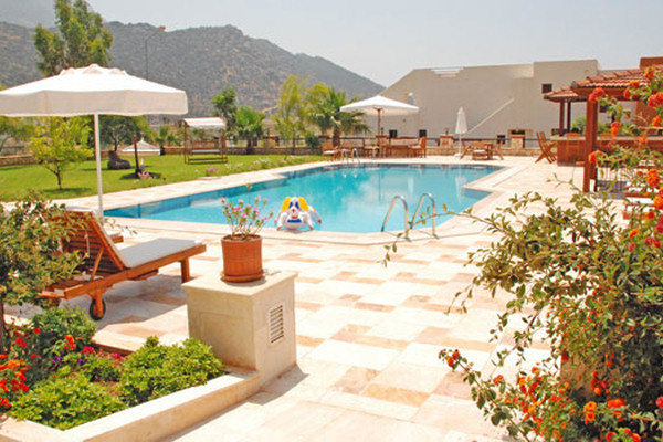 The Asiyan's swimming pool