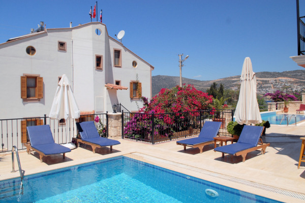 Villa Jasmine II's swimming pool