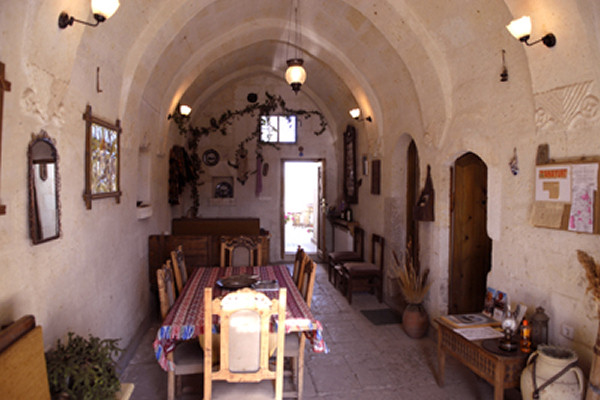 The breakfast room