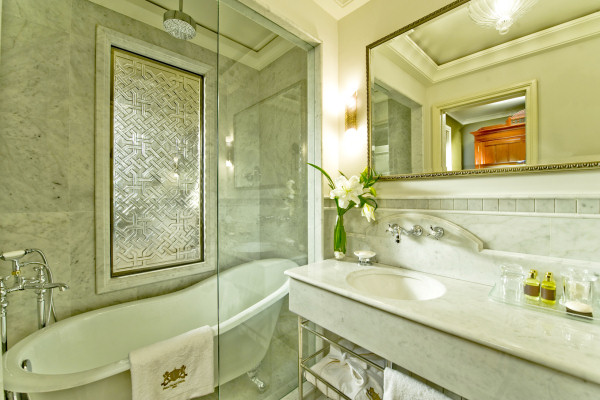 En-suite marble bathrooms