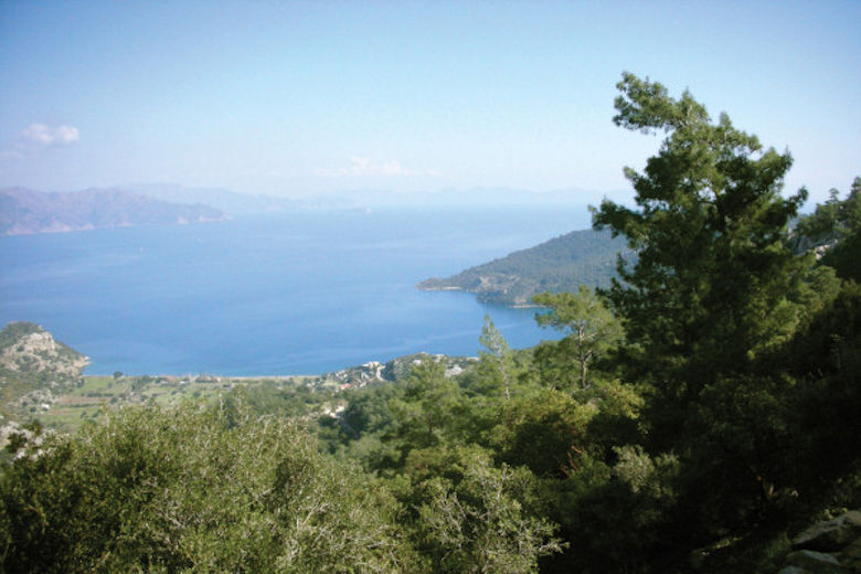 The unspoilt bay of Kumlubuk