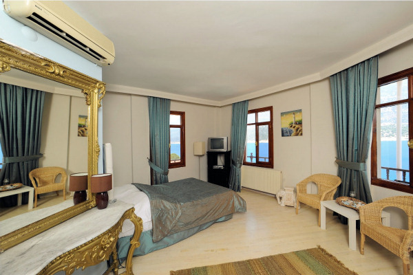A Corner Deluxe Room