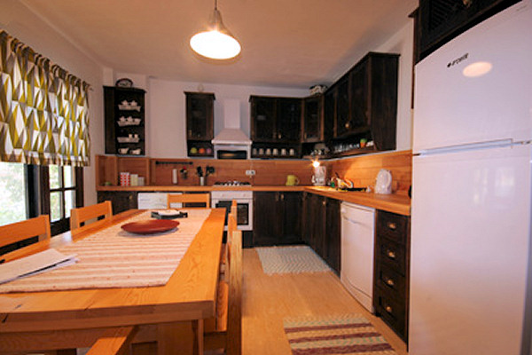 The kitchen and dining area