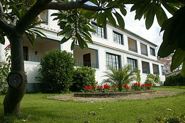 The older apartment wing