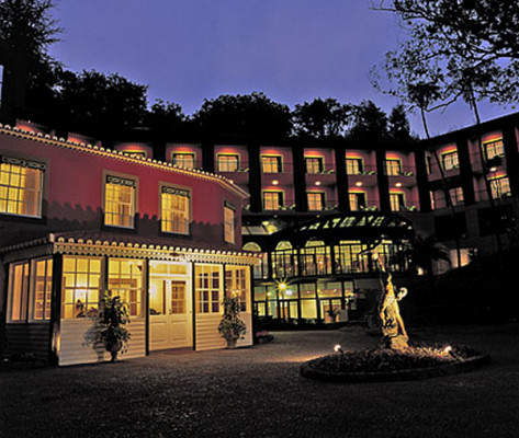 Quinta do Monte by night
