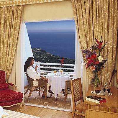 All the rooms have sea-facing balconies
