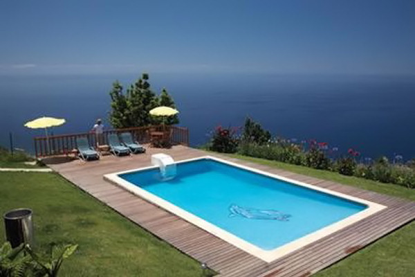The quinta's swimming pool