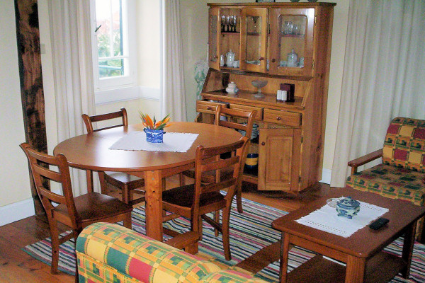 Living-dining area