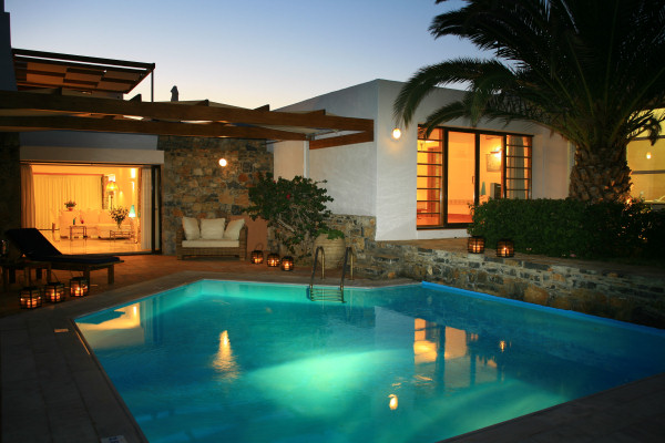 Private pool of an Executive Suite