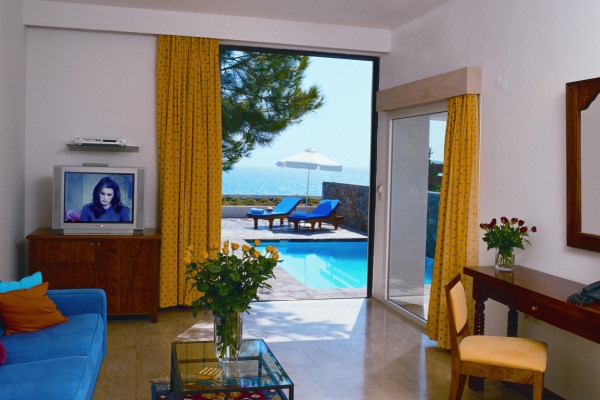 A suite with private pool