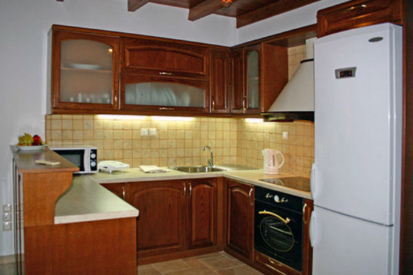 Open-plan fitted kitchen