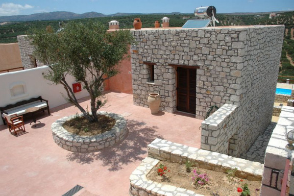 Rear courtyard