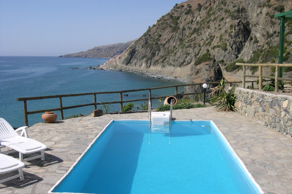 Villa Faye's pool