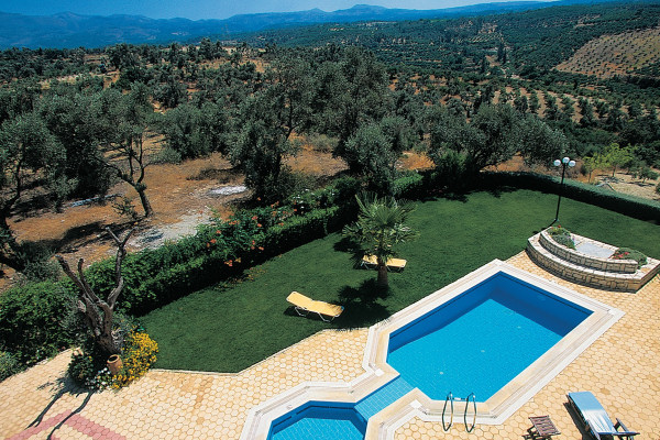 Villas Stella's pool overlooks open countryside