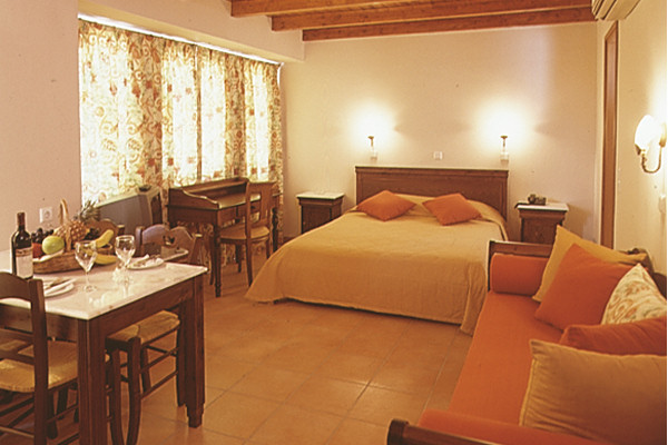 Prettily furnished studios