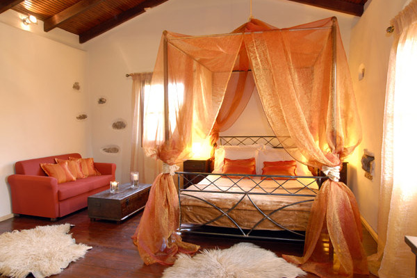 Romantic double bedroom