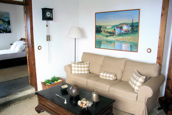 Lounge and bedroom in "Mirador del Sur"