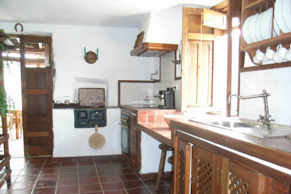 Well-equipped kitchens