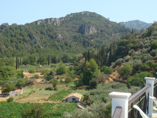 View across the Nightingale Valley