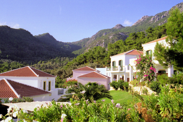 Most of the guestrooms are set amongst the gardens