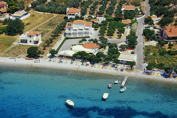 Paradise Beach Studios & Apartments