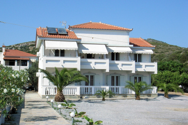 Paradise Beach Studios