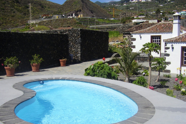 Casa Anastasio and its private swimming pool