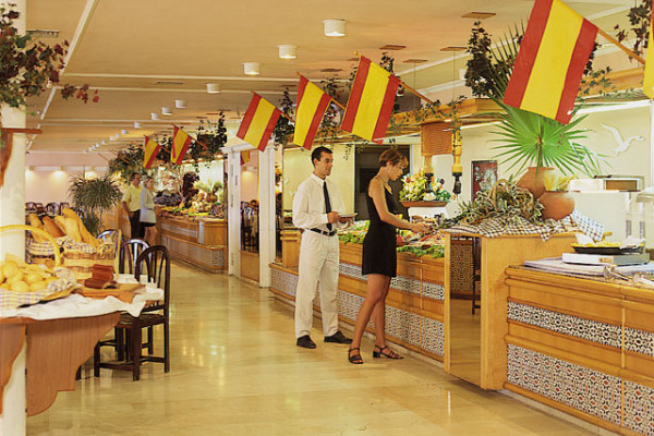 Extensive buffets in the hotel's dining room