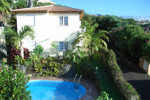 Villasol Apartments