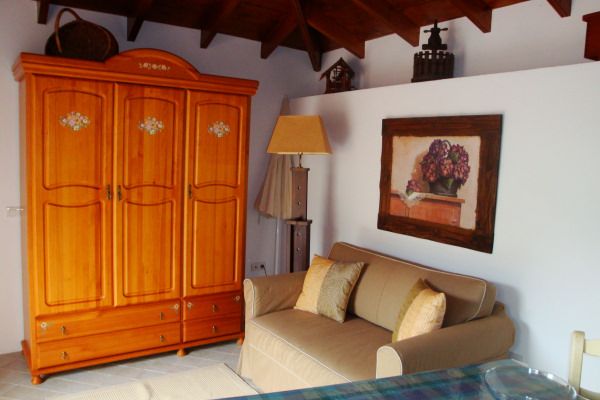 Lounge in the 1-bedroom cottage