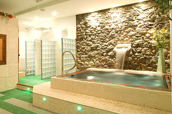 The small spa area