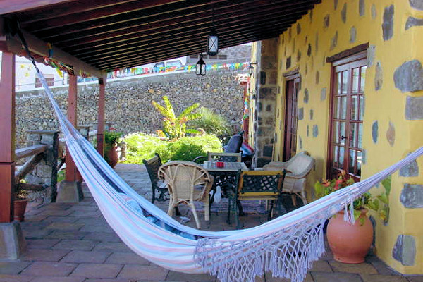 Space to relax on the shaded terrace