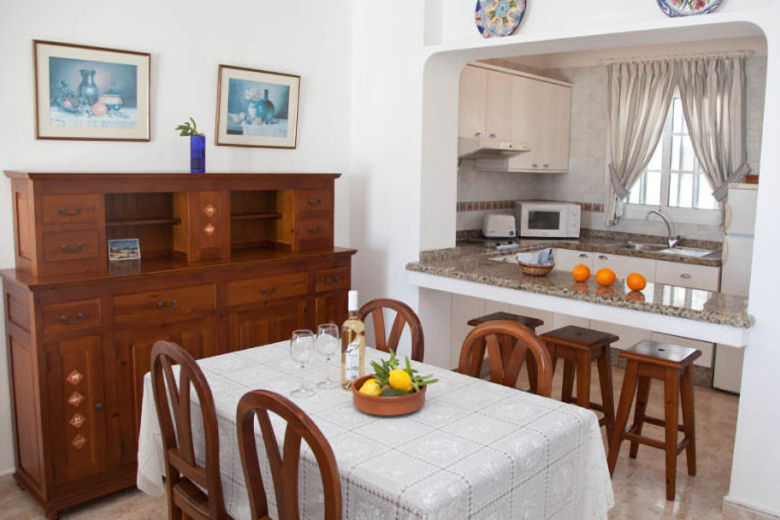 Kitchen dining-area