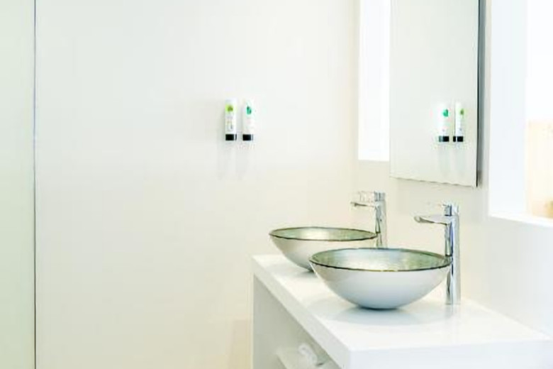En-suite shower room