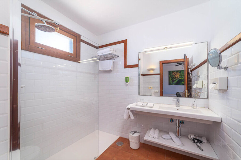 En-suite shower room