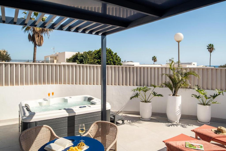 Terrace of a Whirlpool Apartment